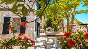 غرفة عادية | 1 غرفة نوم وخزنة داخل الغرفة وواي فاي مجانًا وملاءات أسرّة