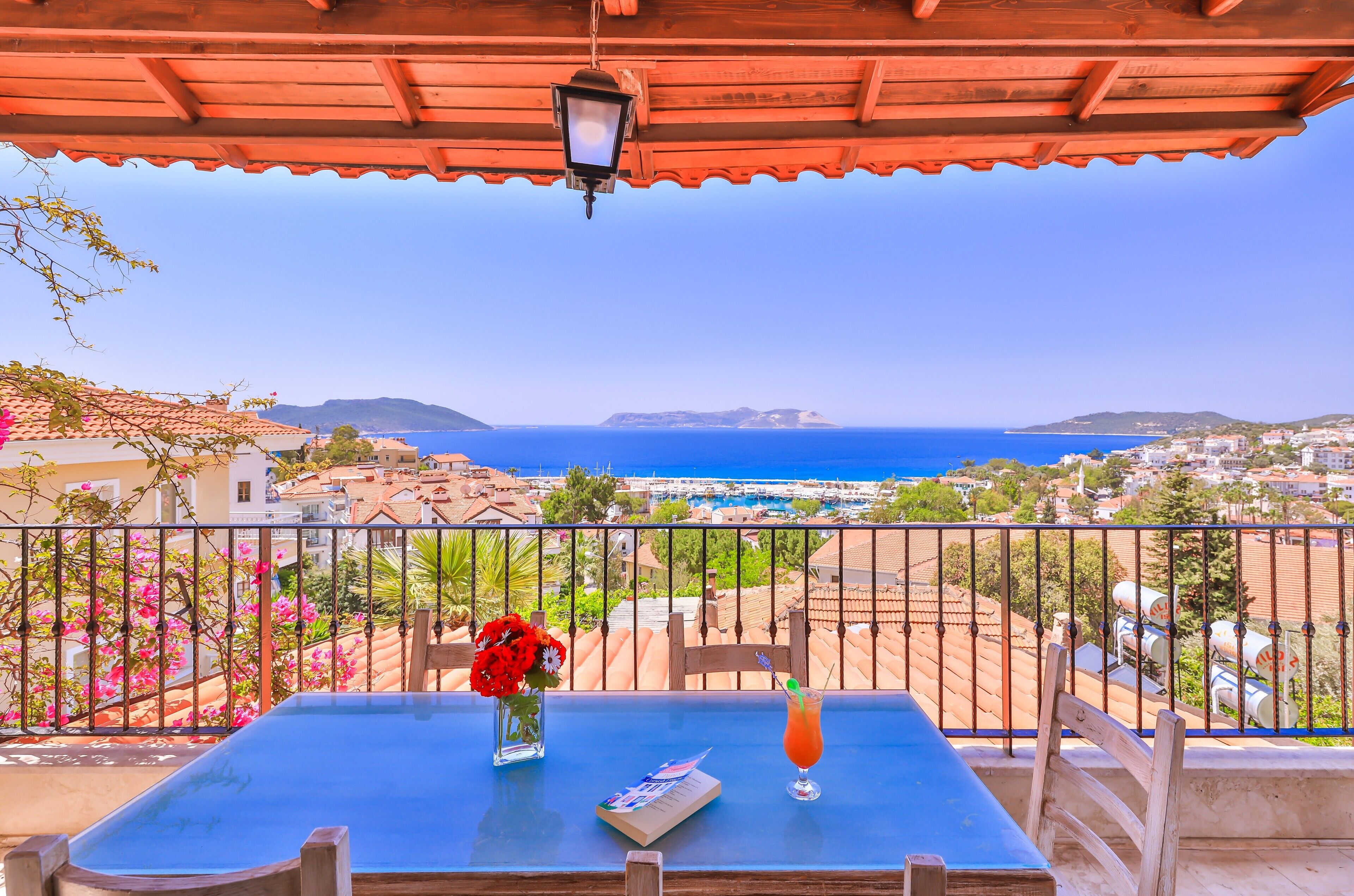 family suite | living area