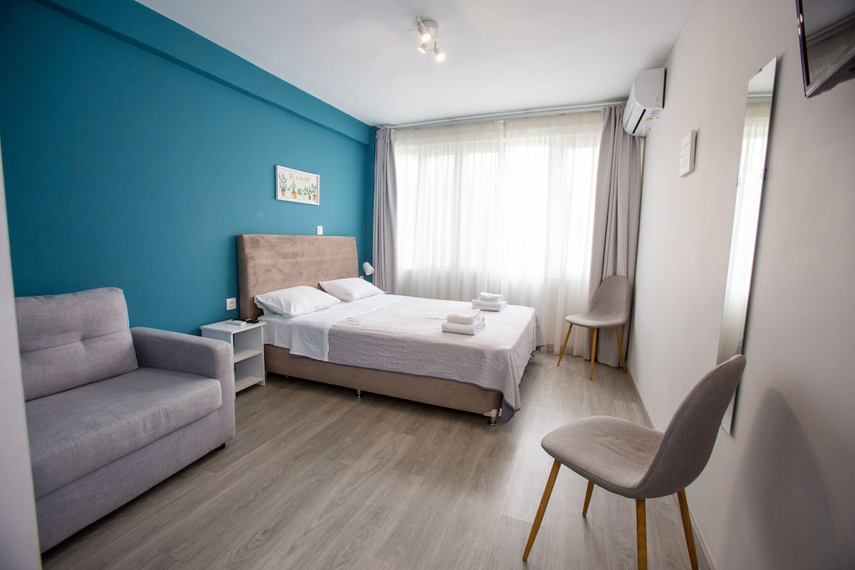 Camera Comfort, vista città (3) | 1 camera, biancheria da letto di alta qualità, una scrivania