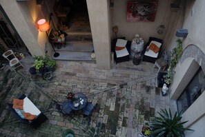 Courtyard - Palazzo Bonfranceschi (Belforte del Chienti)