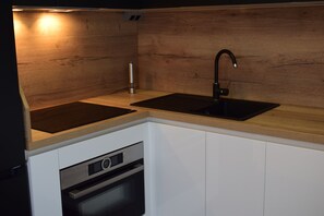 Apartment, Sea View | Private kitchen