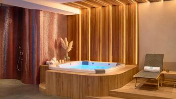 Indoor spa tub
