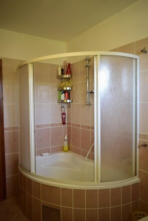 Classic Apartment | Bathroom shower - Apartment Lucy (Krk)