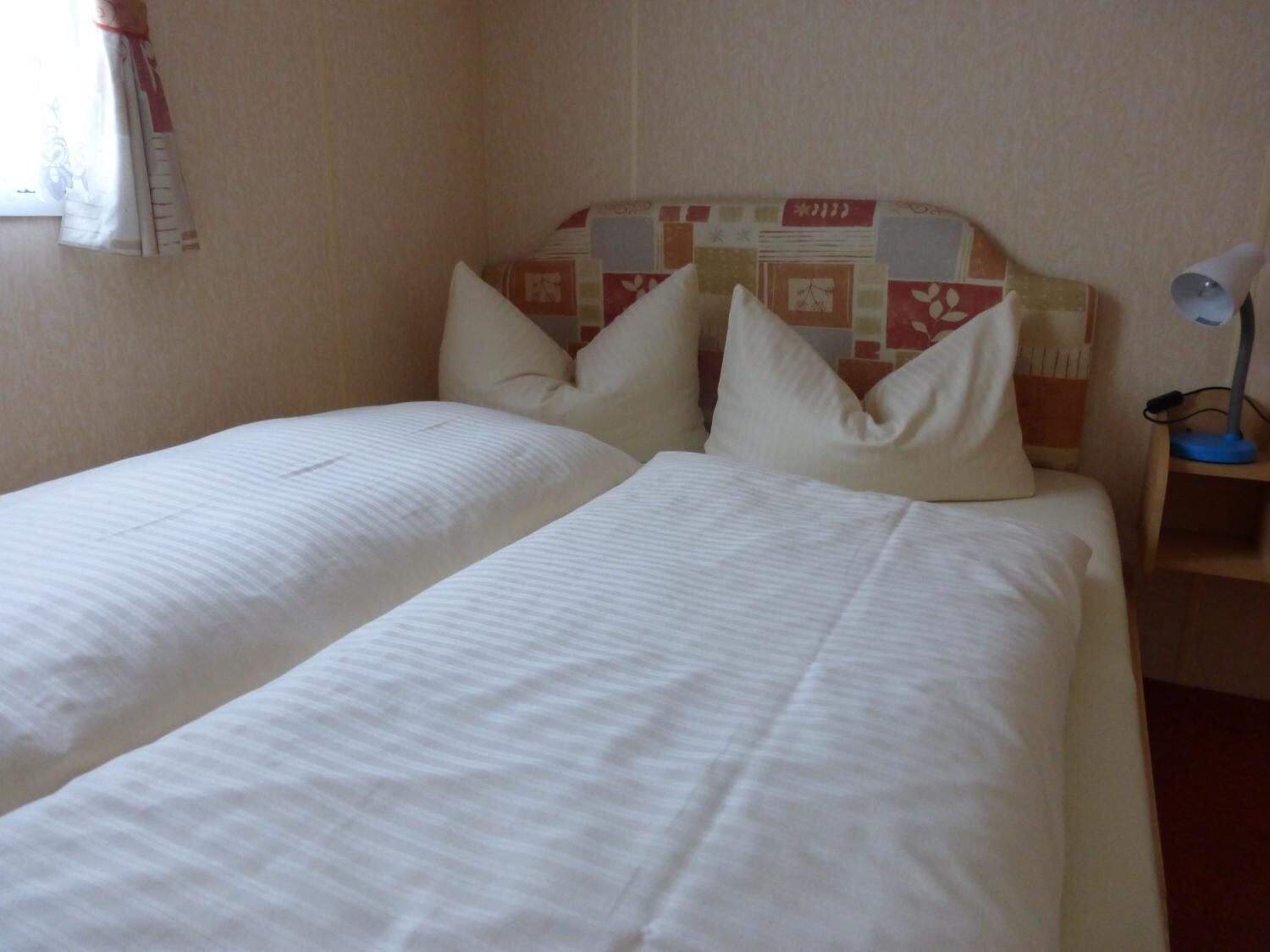 free cots/infant beds, free wifi, bed sheets