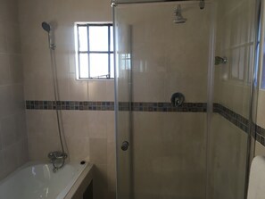 Chambre Double Exécutive, 1 chambre | Équipements de salle de bain