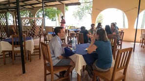 Dining - Ssese Islands Beach Hotel - Hostel (Bugala Island)