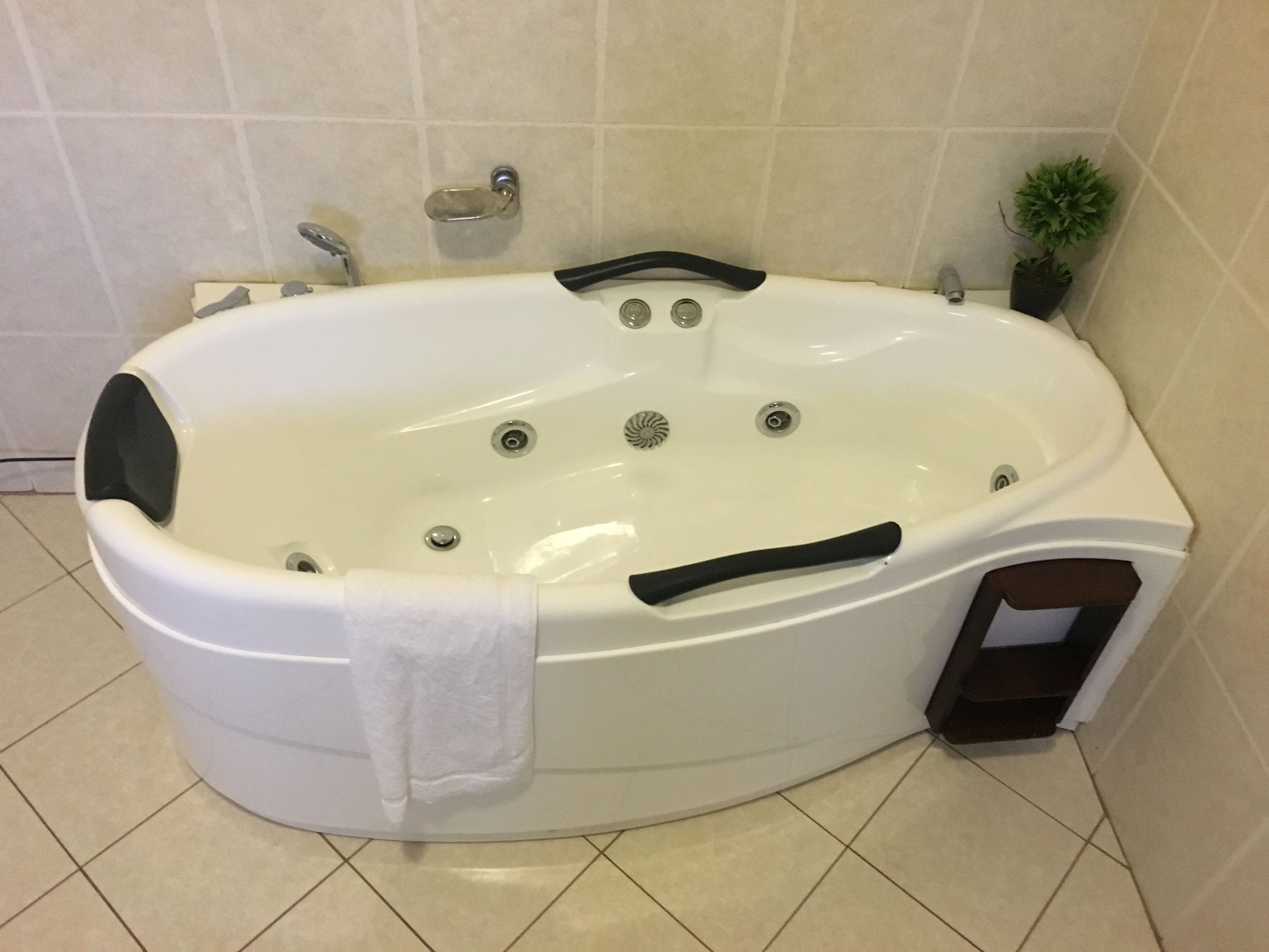 Chambre Double Exécutive | Baignoire à jets