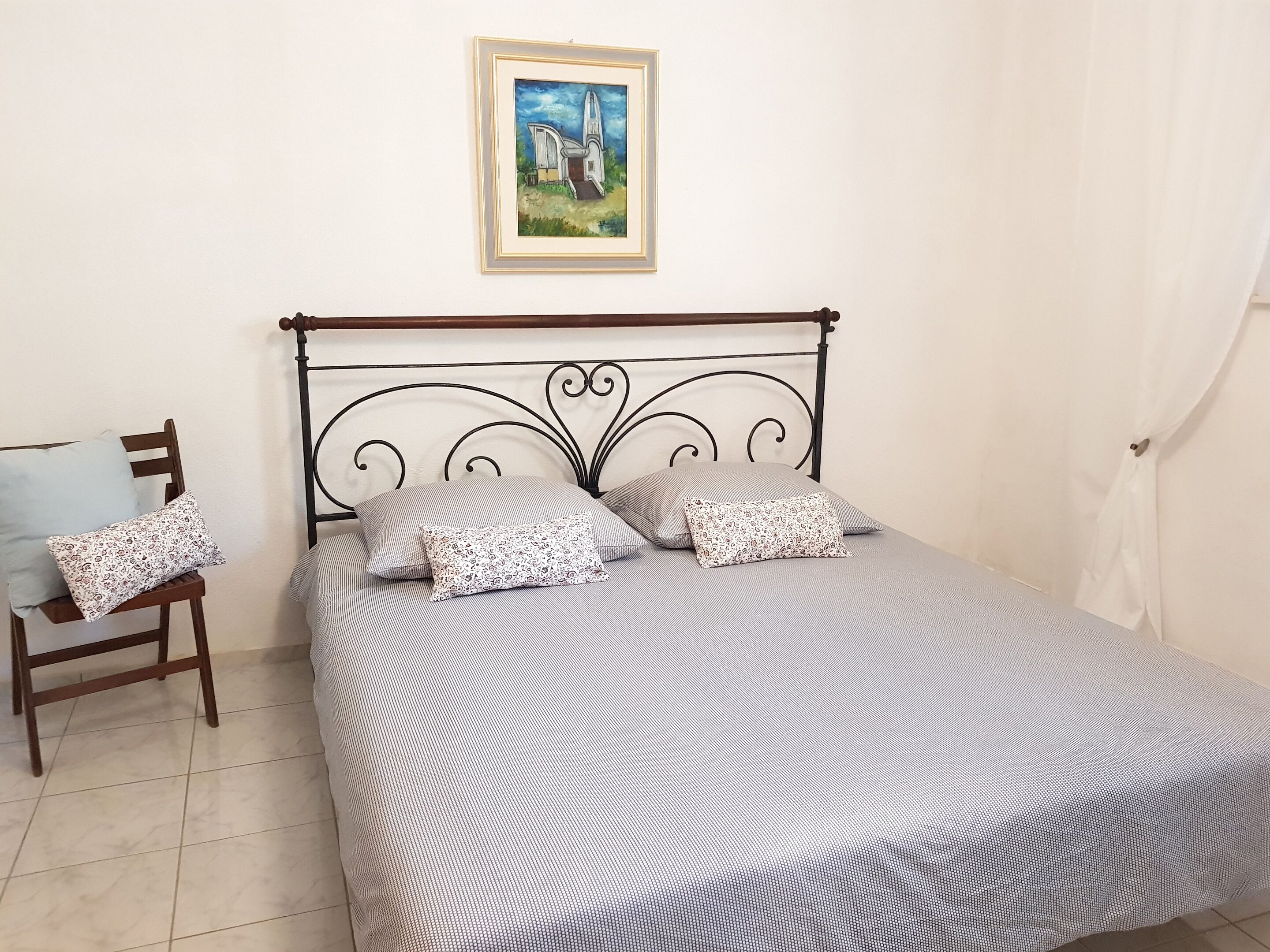 3 bedrooms, free WiFi, bed sheets