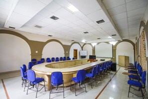 Meeting facility - Jungle King Resort (Bichhiya)