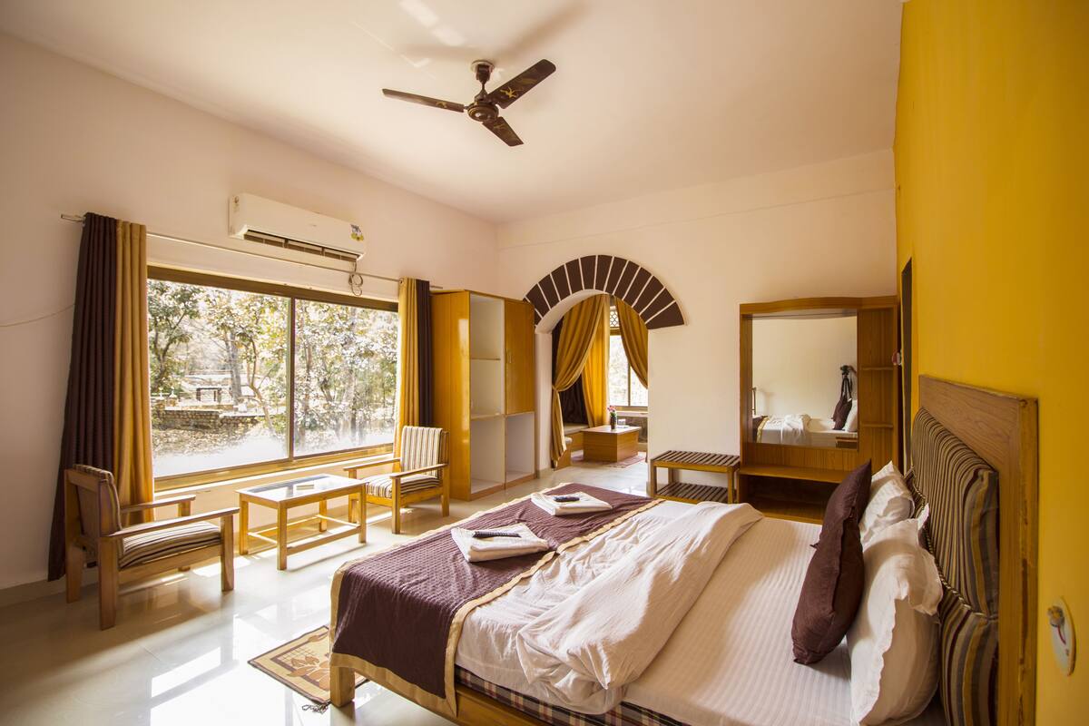 Super Deluxe Room