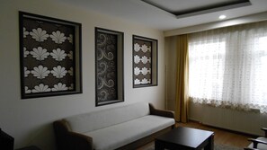 Suite | Living area | LED TV - Nas Hotel (Karaman)