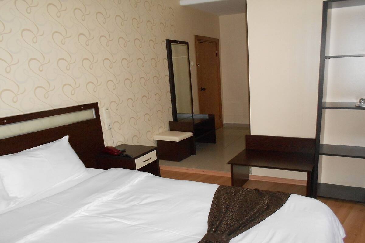 1 bedroom, minibar, desk, iron/ironing board (on request)