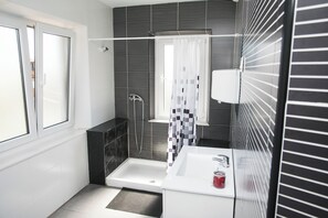 Hårtørrer, Sæbe, Shampoo, Toiletpapir