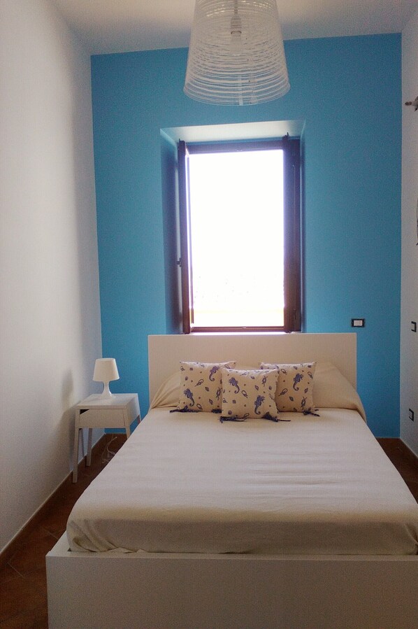 2 chambres, fer et planche à repasser, Wi-Fi gratuit, draps fournis