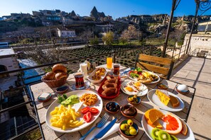 Tägliches inbegriffenes Frühstücksbuffet