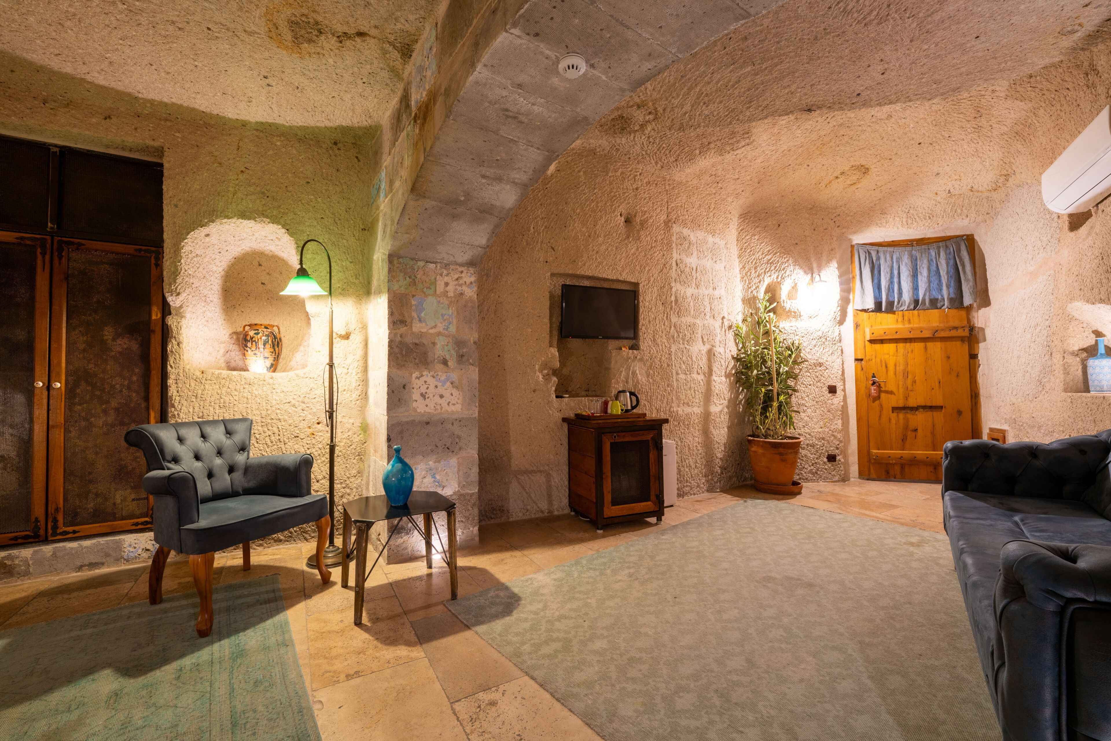 Photo - Design Cave Hotel