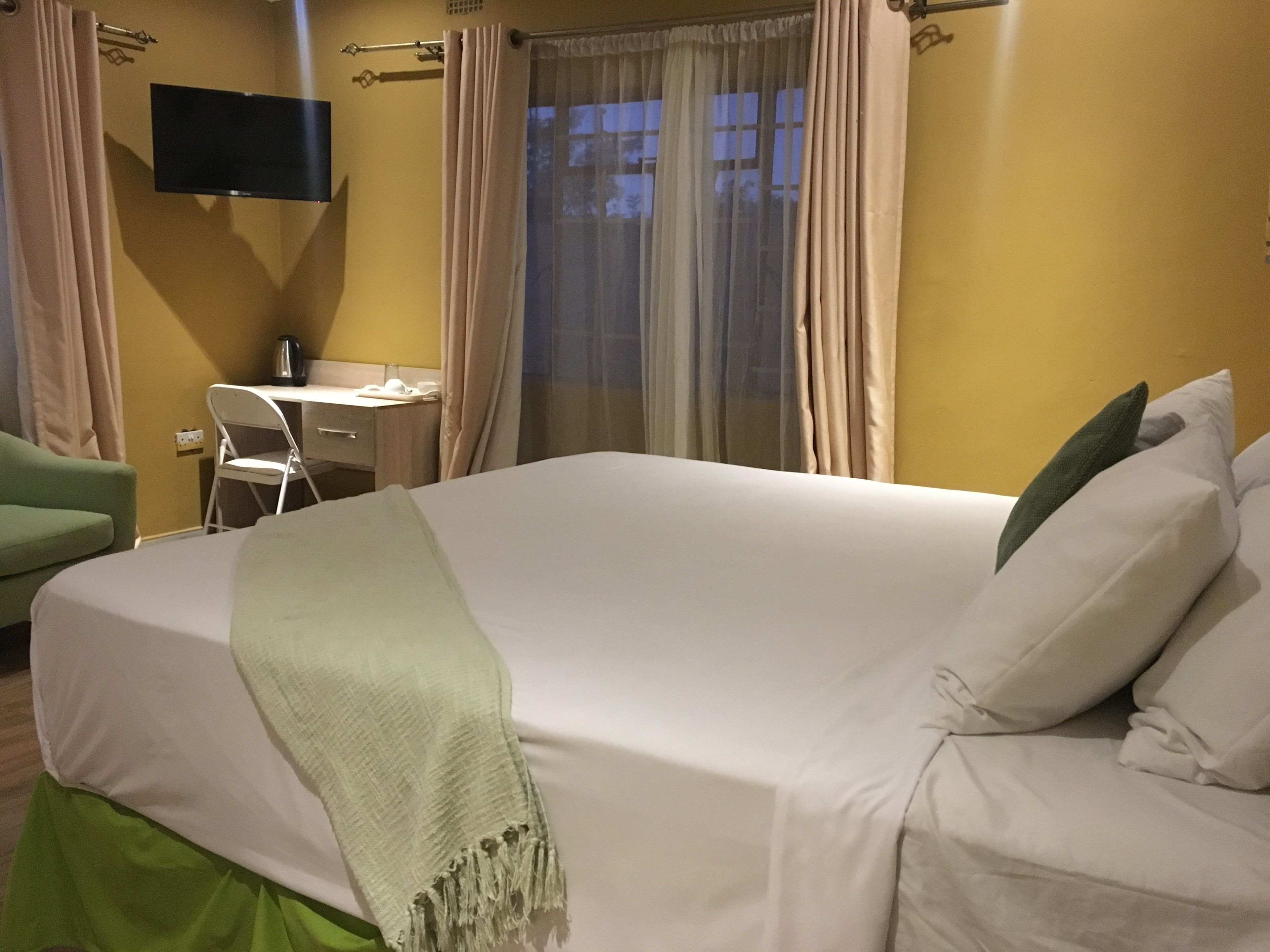 舒适双人房 | 办公桌、熨斗/熨板、免费 WiFi、床单