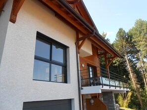 Apartment, 4 Bedrooms, Balcony | Balcony - Camping Le Panoramic (Sevrier)