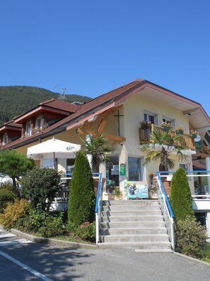 Front of property - Camping Le Panoramic (Sevrier)