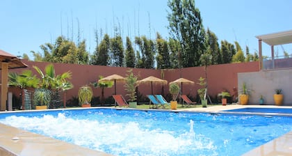 Villa Rabat Pool And Tennis