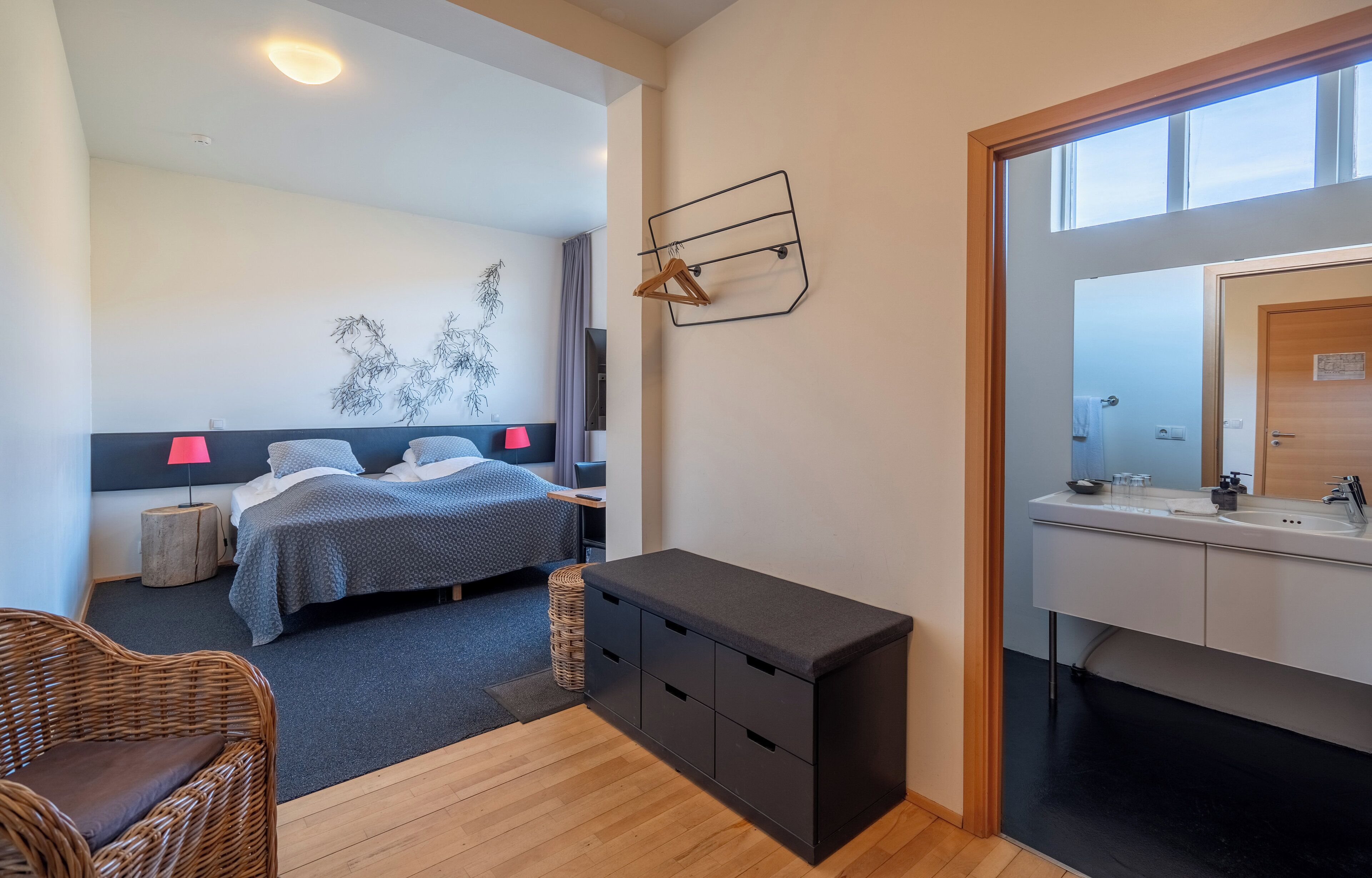 comfort triple room, private bathroom | 1 bedroom, individually furnished, desk, laptop workspace