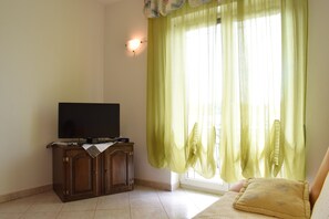 Apartment, 1 Bedroom (A1) | Living room - Apartments Green Oasis (Malinska-Dubasnica)