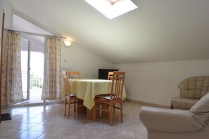 Apartment, 1 Bedroom (A4) | Living room - Apartments Green Oasis (Malinska-Dubasnica)