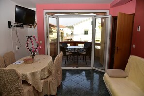 Interior - Apartments Ivka (Malinska-Dubasnica)