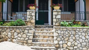 Unclassified image, 5 of 8, button - Rania Apartments (Lefkada)