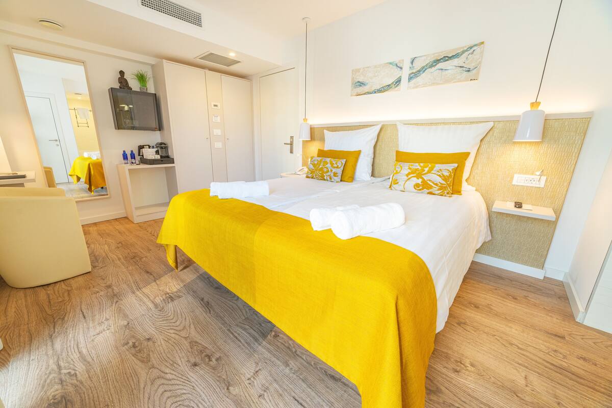 Classic Double Room