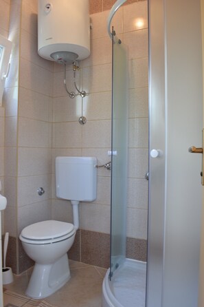 Monolocale (Little Fairy) | Bagno | Asciugamani, sapone, carta igienica