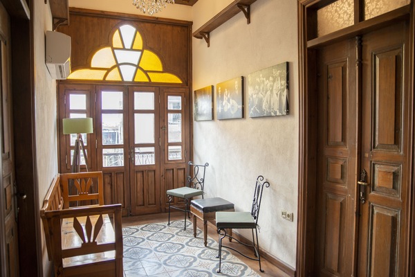 Kamar Double Klasik | Pintu masuk interior