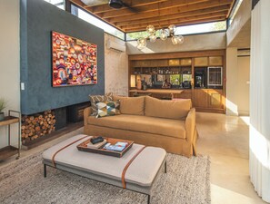 Suite | Premium bedding, free minibar items, in-room safe, desk - Lion Sands Ivory Lodge (Bushbuckridge)