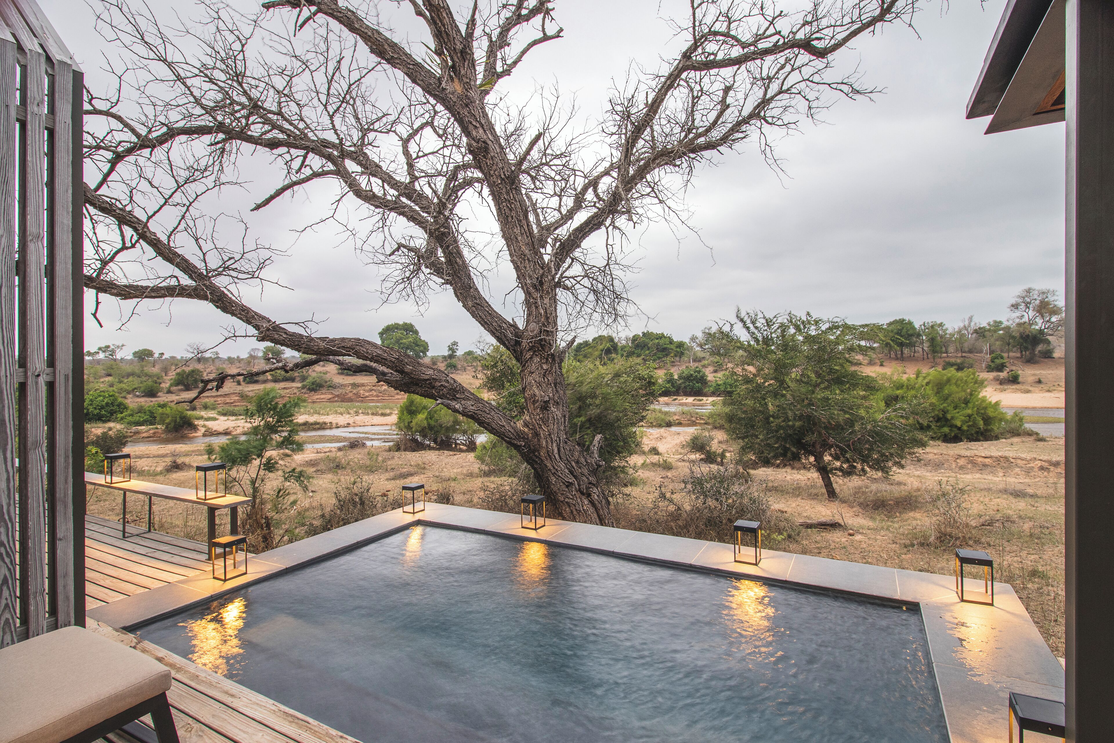 Premium bedding, free minibar items, in-room safe, desk