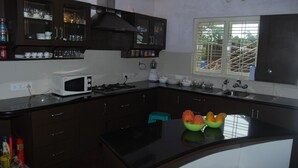 Private kitchen - Aloka Residency (Somvarpet)