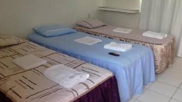 Minibar, mørklægningsgardiner, gratis Wi-Fi, sengetøj