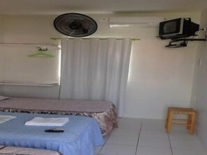 Quarto Casal Suite | Minibar, blackout curtains, free WiFi, bed sheets - Pousada Brisa Da Serra em Sobral (Sobral)
