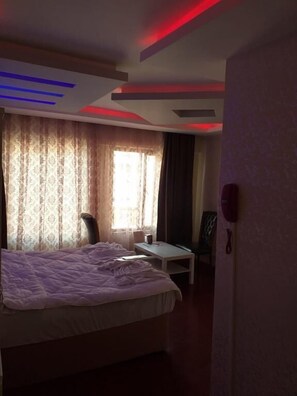 Blackout curtains, soundproofing, iron/ironing board, free WiFi - Blue Tower Suit Hotel (Istanbul)
