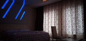 Blackout curtains, soundproofing, iron/ironing board, free WiFi - Blue Tower Suit Hotel (Istanbul)