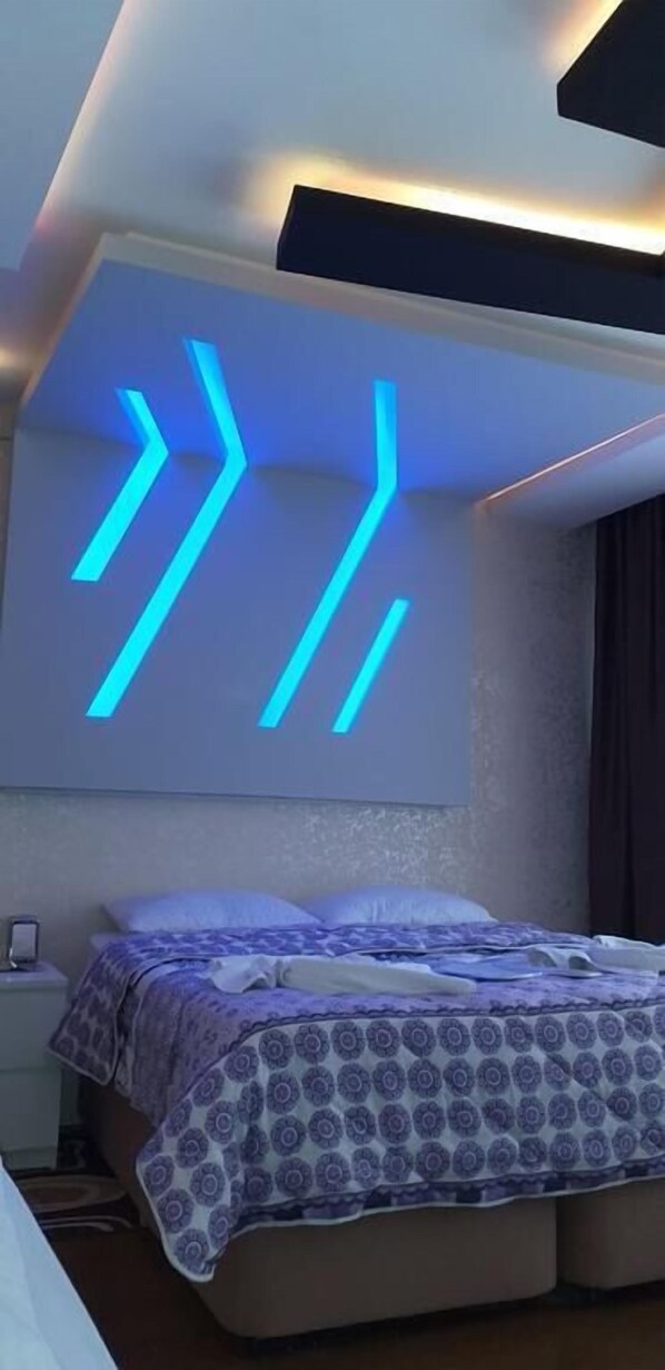 Standard Room, Garden View | Blackout drapes, soundproofing, iron/ironing board, free WiFi - Blue Tower Suit Hotel (Istanbul)