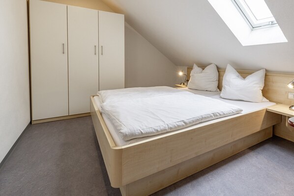 Unclassified image, 1 of 34, button