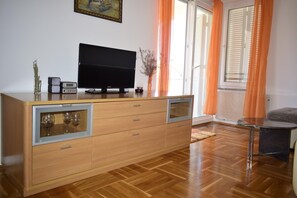 2 bedrooms, soundproofing, free WiFi, bed sheets - Apartment Grace (Malinska-Dubasnica)