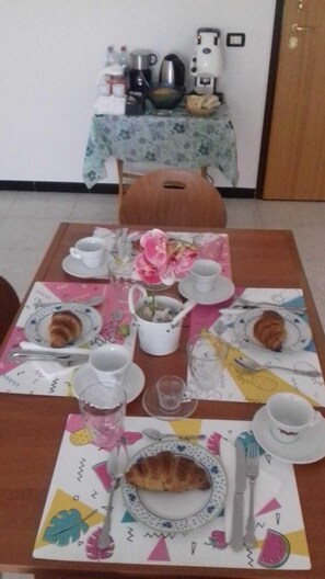 Free daily self-service breakfast