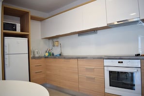 Apartment (3) | Eigene Küche | Kühlschrank, Mikrowelle, Ofen, Herdplatte