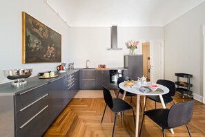Apartment, 2 Schlafzimmer | Eigene Kochnische
