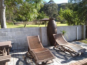 Outdoor pool, sun loungers - Accubuild (Gansbaai)