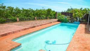 A rectangular swimming pool with a tiled edge and a brick border. - Addo Park View - Sundaze Riverside (Colchester)