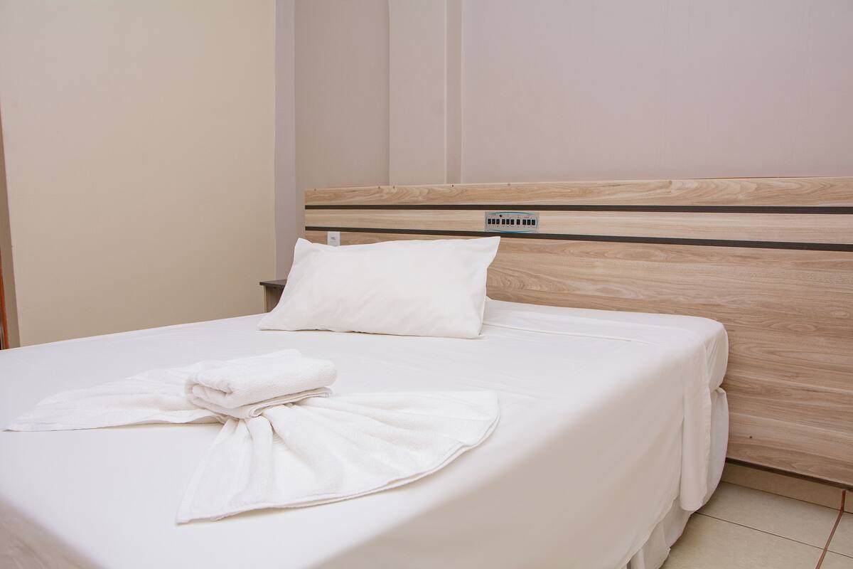 Eenpersoonskamer | Een minibar, gratis wifi