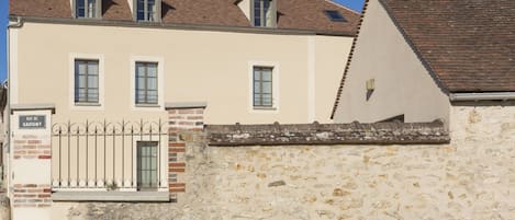 Façade de lâhĂ©bergement