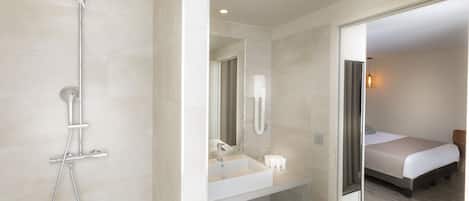 Comfort Room | Bathroom | Free toiletries, hair dryer, towels, soap